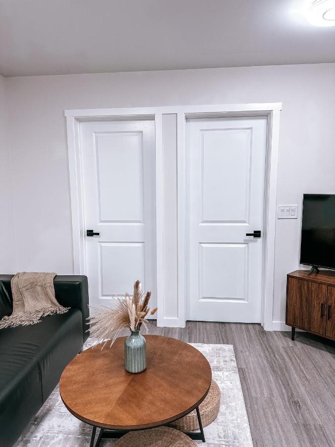 Apartment Brand New 2 Bedroom Basement In *