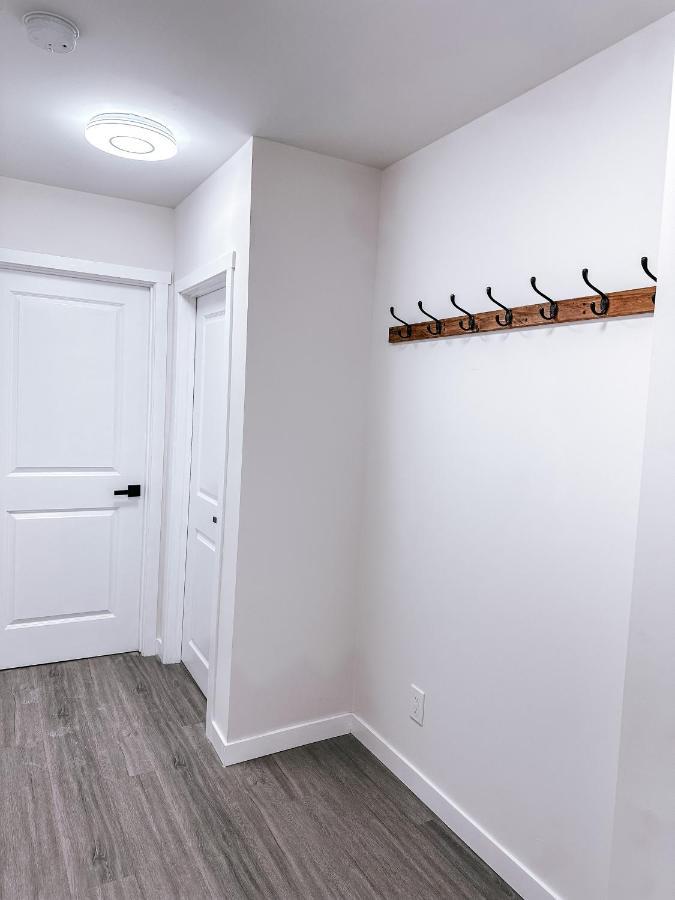 Brand New 2 Bedroom Basement In * Calgary